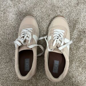 LOFT Tan/ White Casual Sneakers